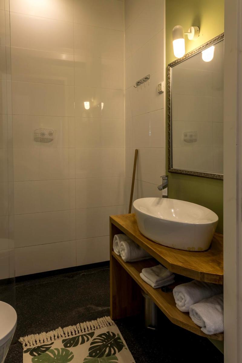 Hotel B&B Hoeve De Vredenhof Zuidlaren Esterno foto